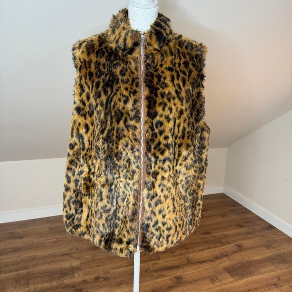 J. Crew Leopard Faux Fur Vest XL Mob Wife Luxury Maximalist Animal Print Warm
